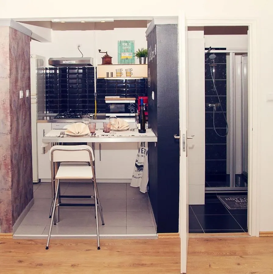 Trendy & Cozy Apartment At Heroes' Square Budapeste Hungria